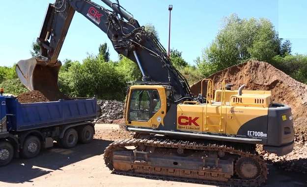 VOLVO EC700B HR