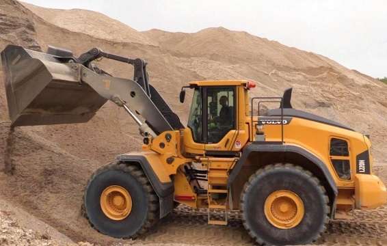 VOLVO L220H WHEEL LOADER POST IMAGE
