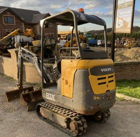 VOLVO EC17C COMPACT EXCAVATOR POST IMAGE