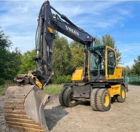 VOLVO EW200B WHEELED EXCAVATOR POST IMAGE