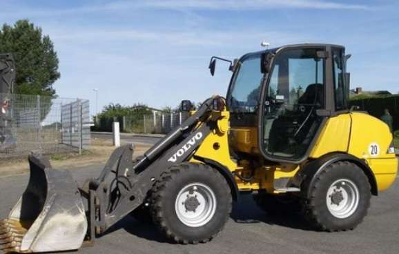 VOLVO L20B COMPACT WHEEL LOADER POST IMAGE