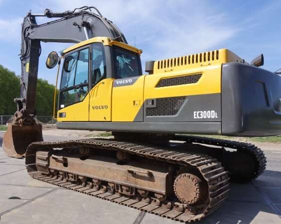 VOLVO EC300D L