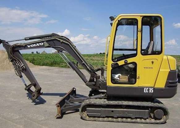 VOLVO EC35 COMPACT EXCAVATOR IMAGE POST