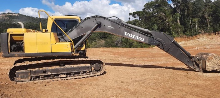 VOLVO EC140B LCM EC140BLCM EXCAVATOR POST IMAGE