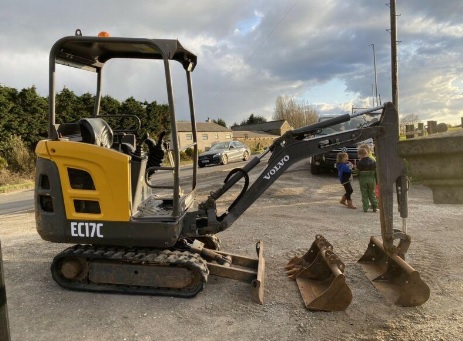VOLVO EC17C COMPACT EXCAVATOR PROMO BEST IMAGE
