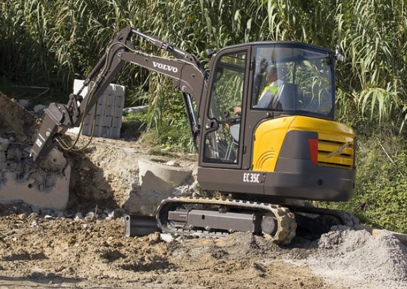 VOLVO EC35C COMPACT EXCAVATOR PROMO BEST IMAGE