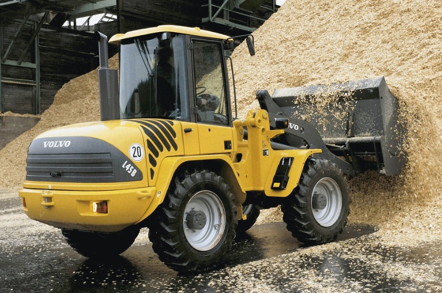 VOLVO L45B COMPACT WHEEL LOADER POST IMAGE