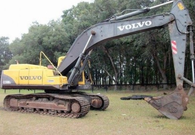 Volvo EC330B LC EC330BLC Excavator POST IMAGE